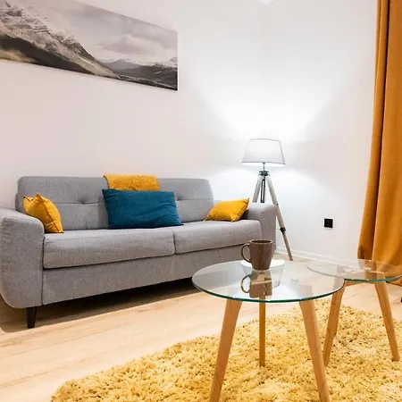 Apartmán Opera 7 *